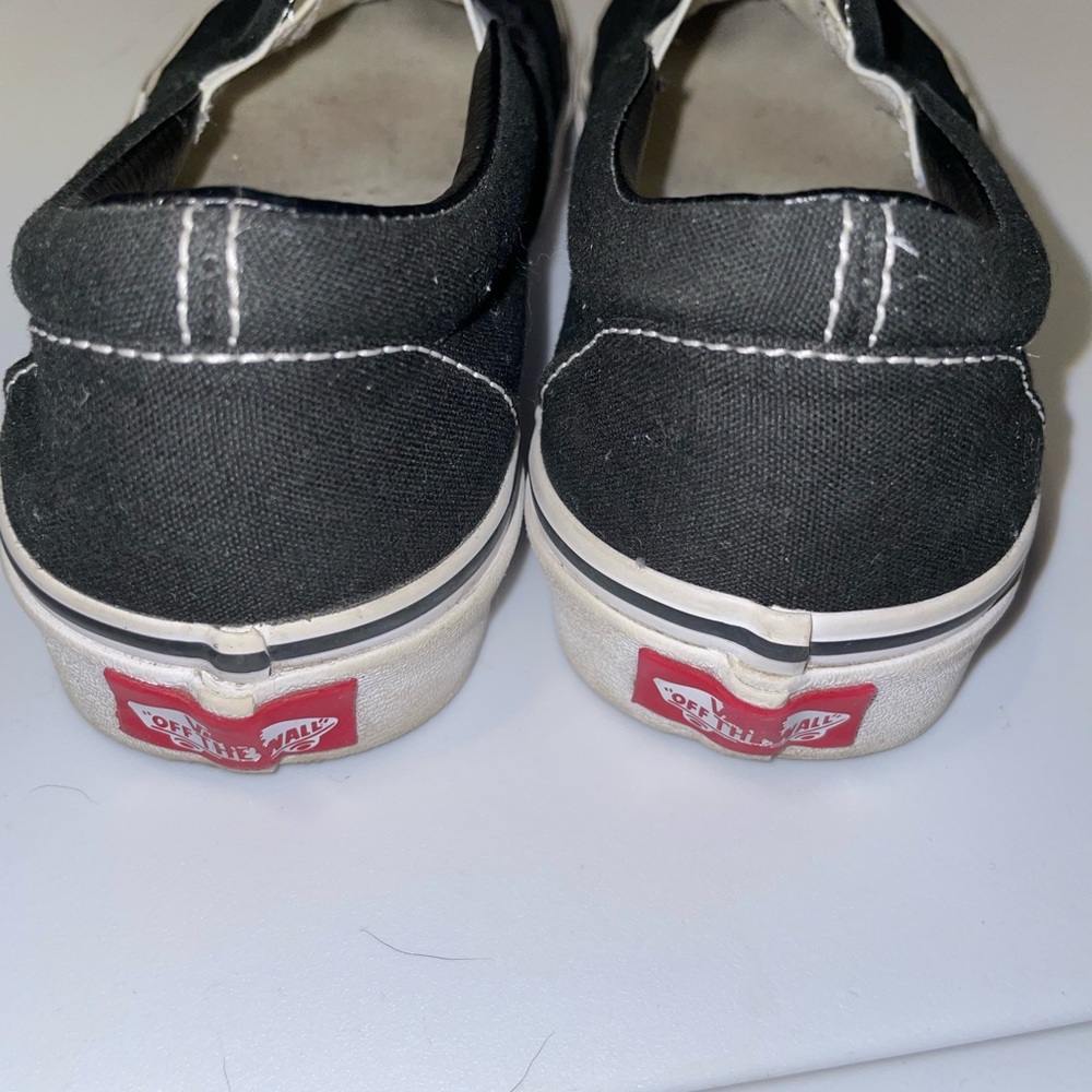 Vans - Picture 4 of 4